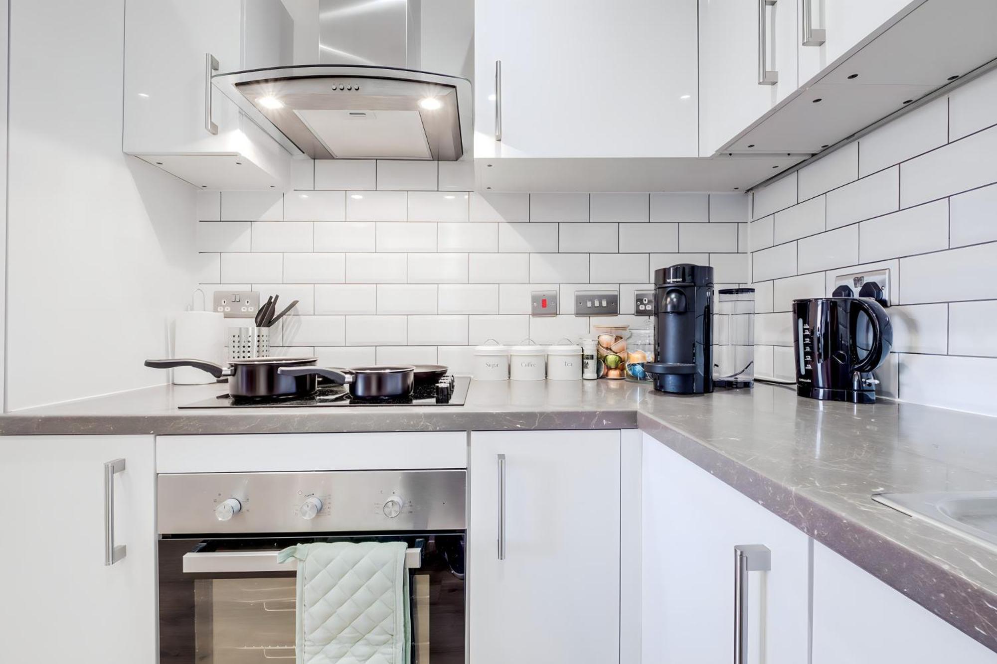 Pan-asian Suite- Freepark+ Supra Games +netflix + Coffee Machine- Maihom Apartment *